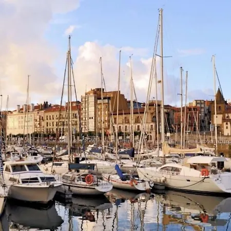 Espectacular Piso En La Playa Gijon