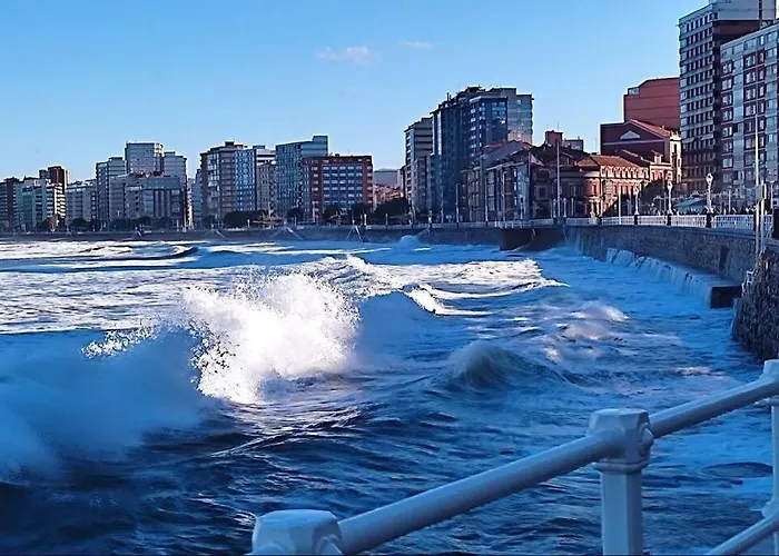 Espectacular Piso En La Playa * Gijón
